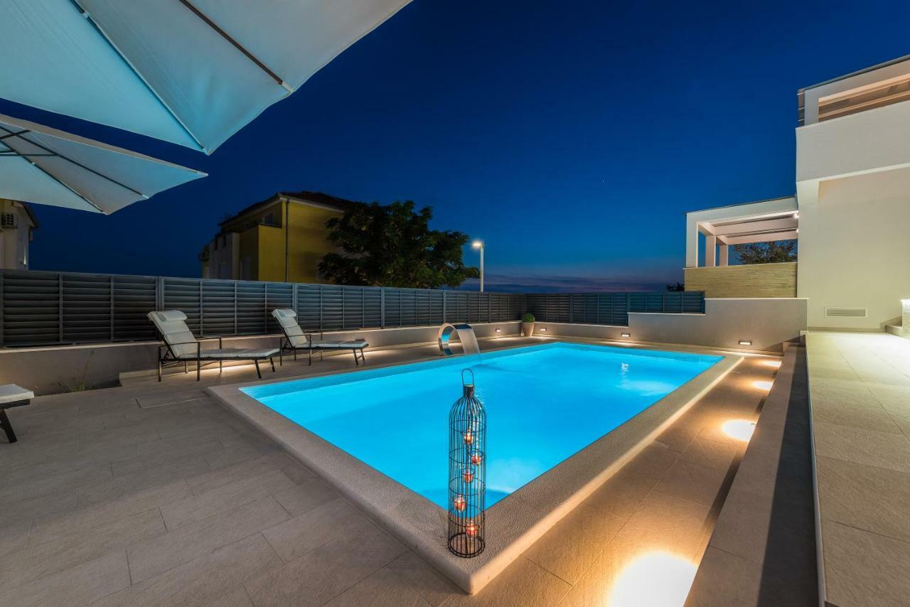 Villa Franica زادار المظهر الخارجي الصورة